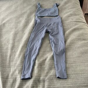 Set active- sculptflex leggings and box cut bra- dark grey- size medium